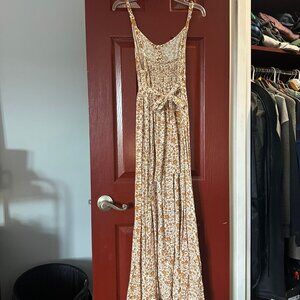 Floral Maxi Dress - Excellent Condition (Size Medium)